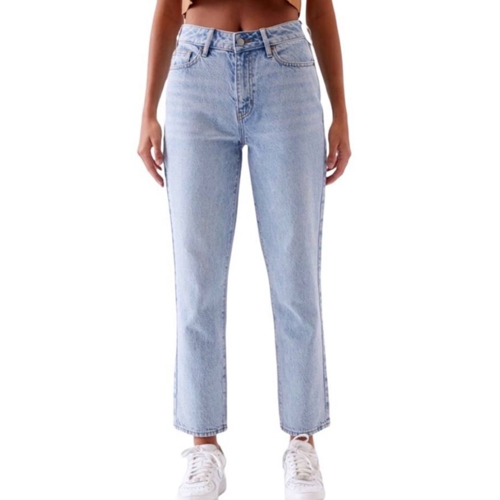PacSun Light Wash Mom Jeans